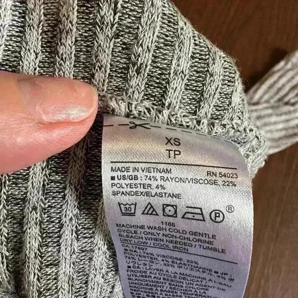 Banana Republic Grey Open Front Long Cardigan. Grey. Size XS. Long Sleeve. - Picture 7 of 8